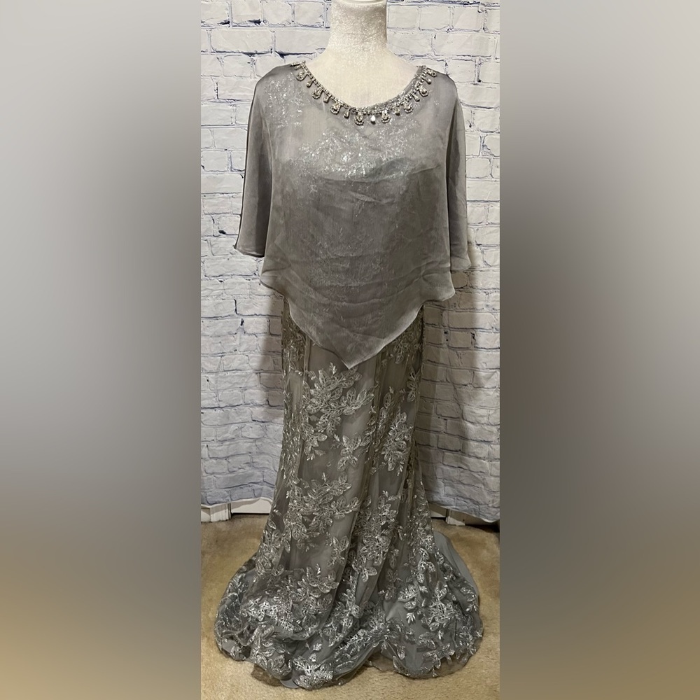 Ignite Evenings Embelished Mesh Asymetrical Cape gown silver/grey $180.00 12 - Picture 9 of 16